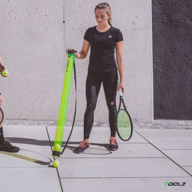 TOOLZ Ball-Sammelröhre Ball Tube zum Tennisbälle aufsammeln (15 Bälle) grün