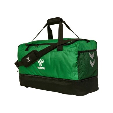 hummel Sporttasche hmlCORE 2.0 Sports Bag mit Bodenfach (Größe M) grün/schwarz