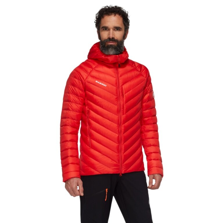 Mammut Winter-Daunenjacke Broad Peak Insulated Hooded (wärmend dank Daunenfüllung) 2025 rot Herren