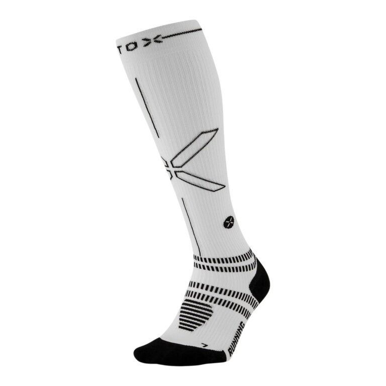 STOX Energy Socks Kompressionssocke Running Socks (fördert Durchblutung) weiss/schwarz Damen - 1 Paar